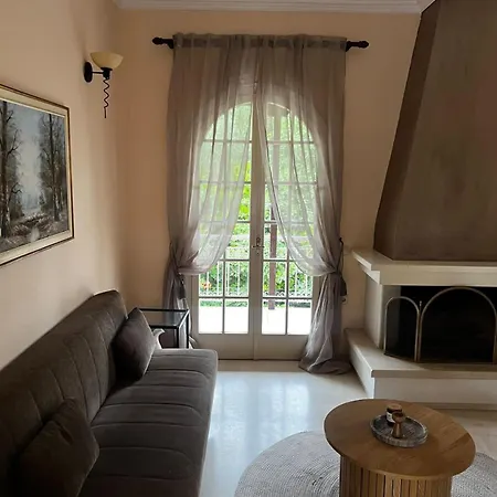 Nisi Gerekou Villa *